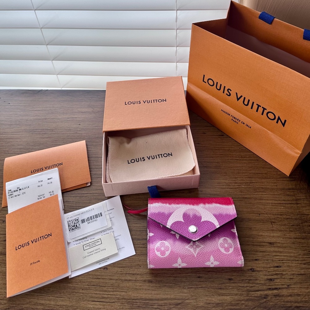 Louis Vuitton 2020 Escale Pattern Victorine Wallet